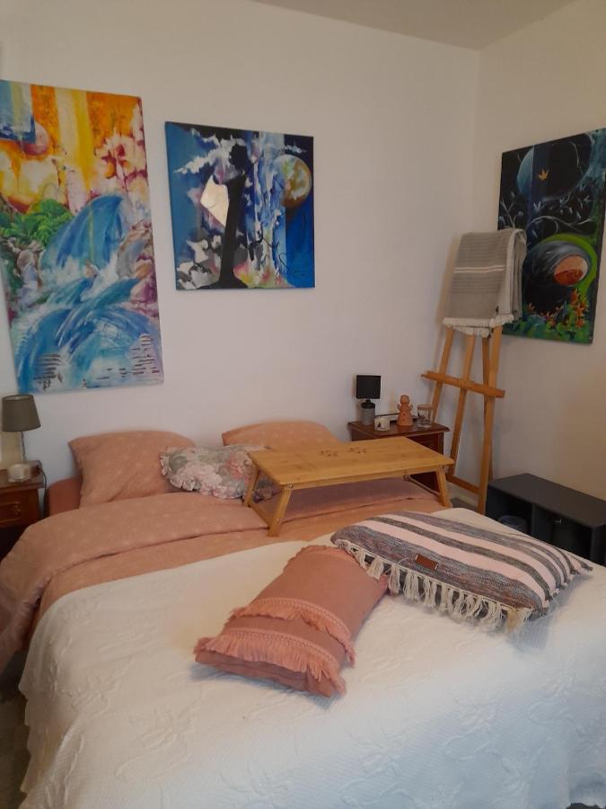 La Chambre De Garance Et Ses Couleurs D'Art Saint-Pol-de-Léon Eksteriør bilde